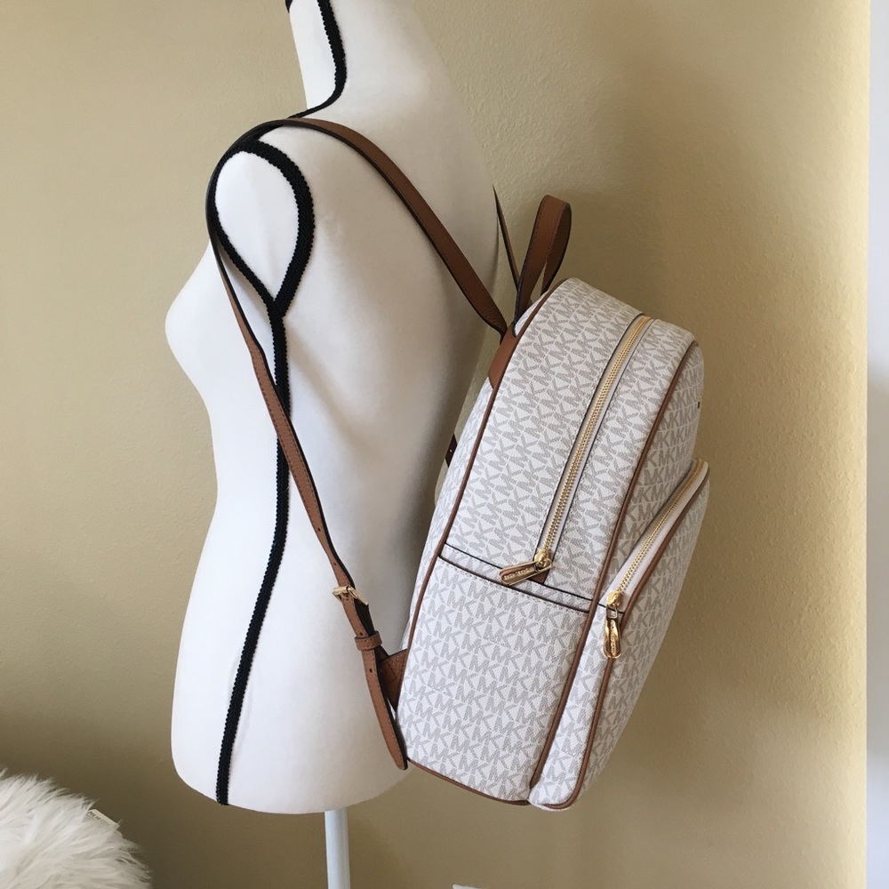 Michael Kors Large abbey Backpack - Picture 7 of 8